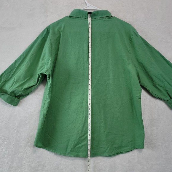 Collections ETC. Women's Embroidered Red Cardinals On Branch Button Down Top LG - Picture 5 of 9